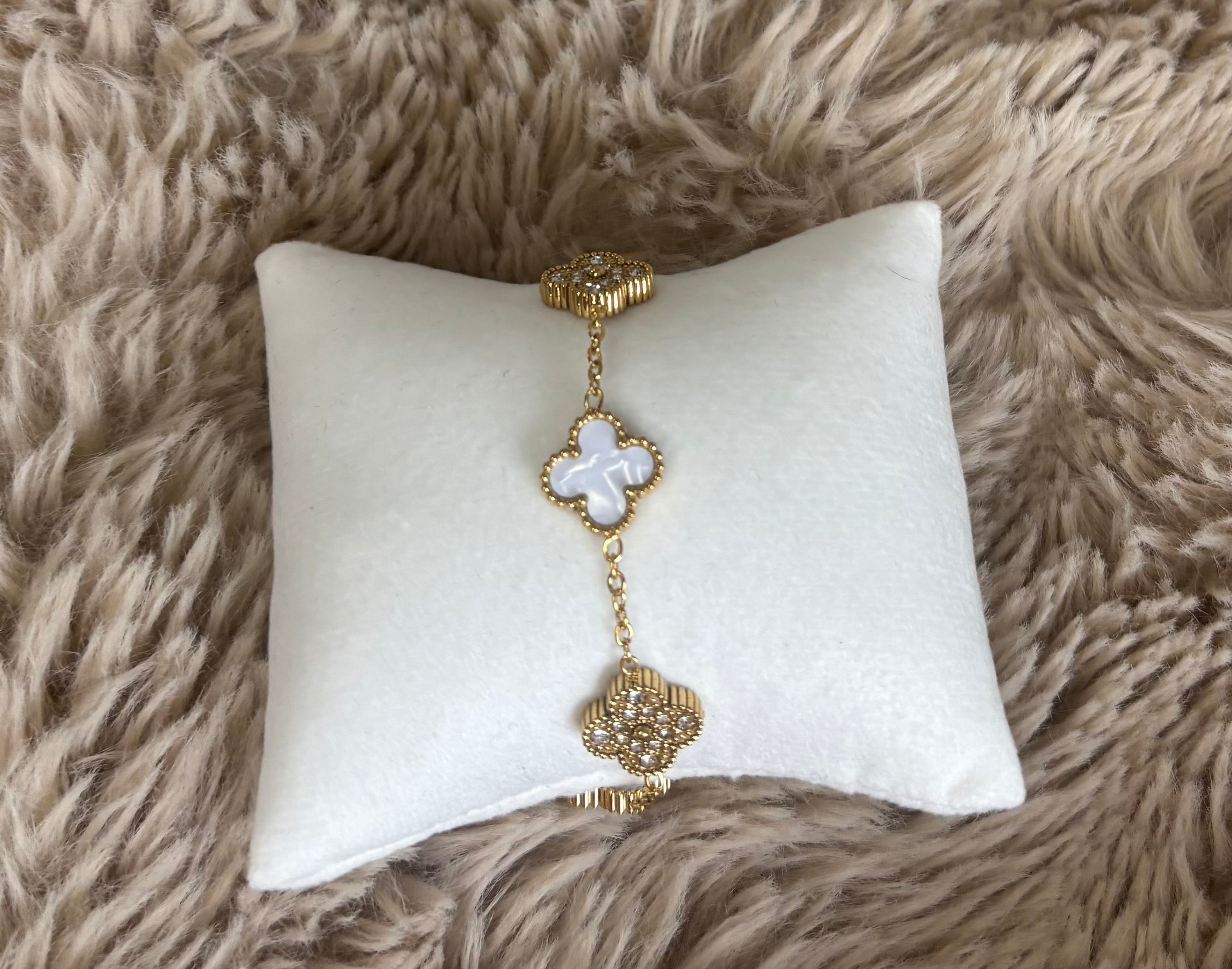 Bracelet lua